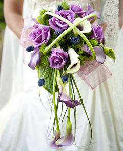 Contemporary-Wedding-Bouquets-120718123534